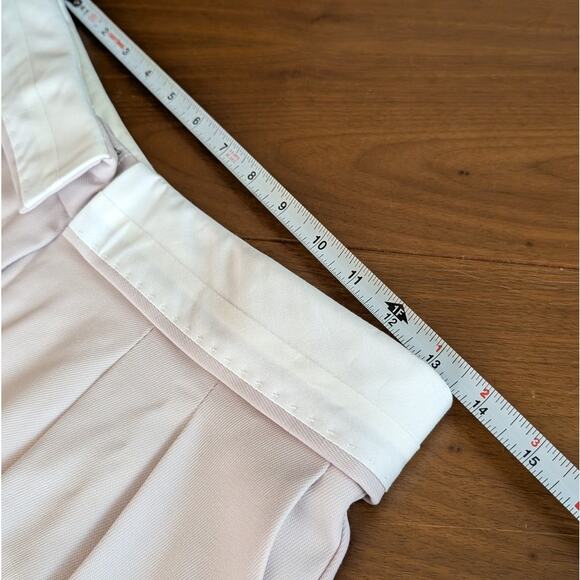 NWT Babaton Bureau Matte Pearl Mid-rise Wool Twill Pleated Mini Shorts, size 2 - Picture 4 of 7